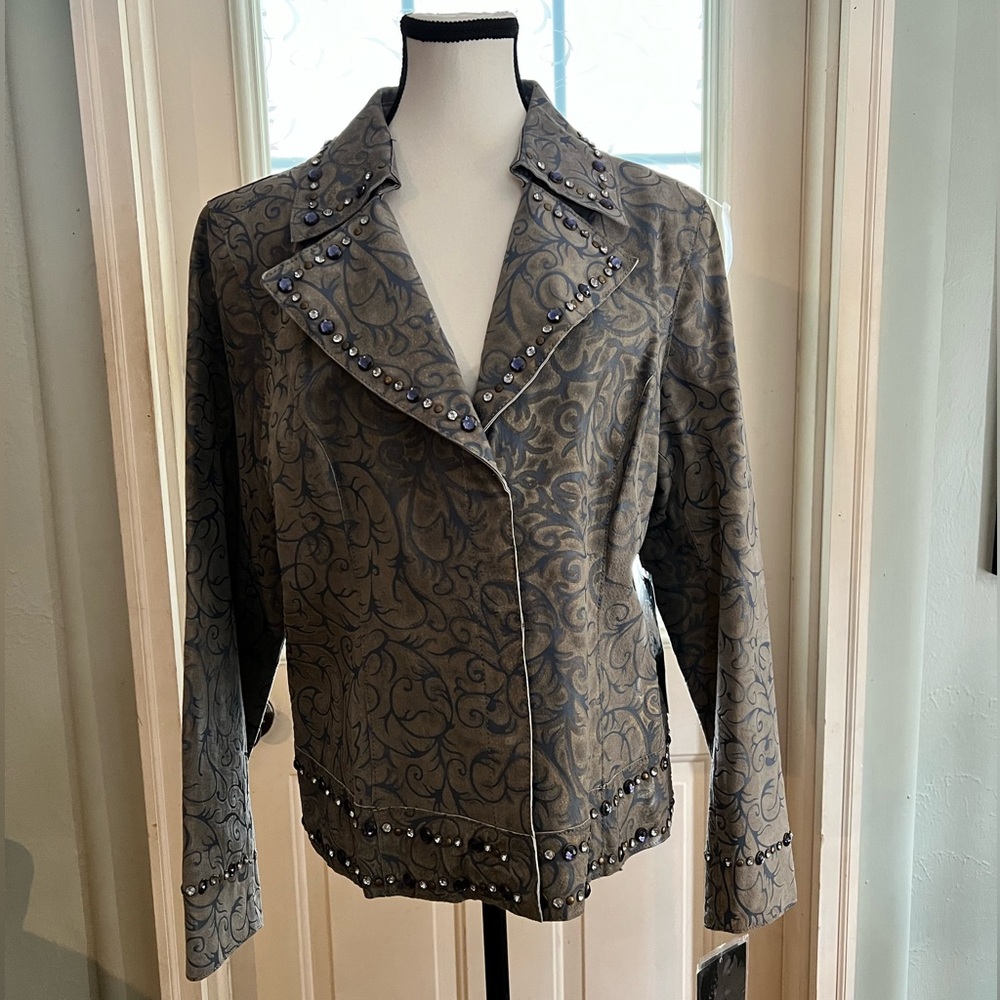 Pamela McCoy sz L cropped suede leather jacket with embellishments floral swirls